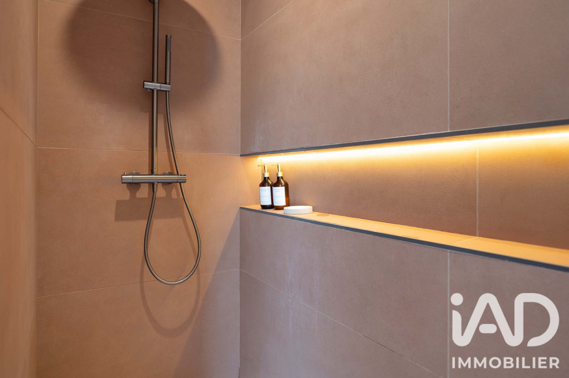 Vente maison à Arthès (81160) : maison d'architecte 4 pièces 161 m² - 2109419 — 10