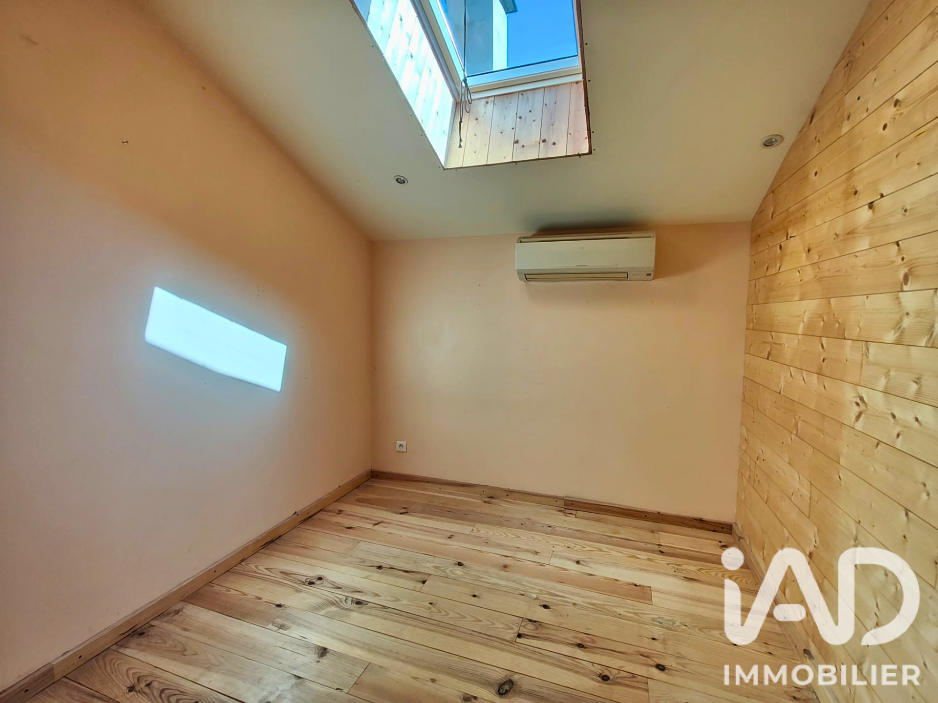 Vente maison à Saint-Germain-Laval (42260) : maison de campagne 7 pièces 191 m² - 2106531 — 21