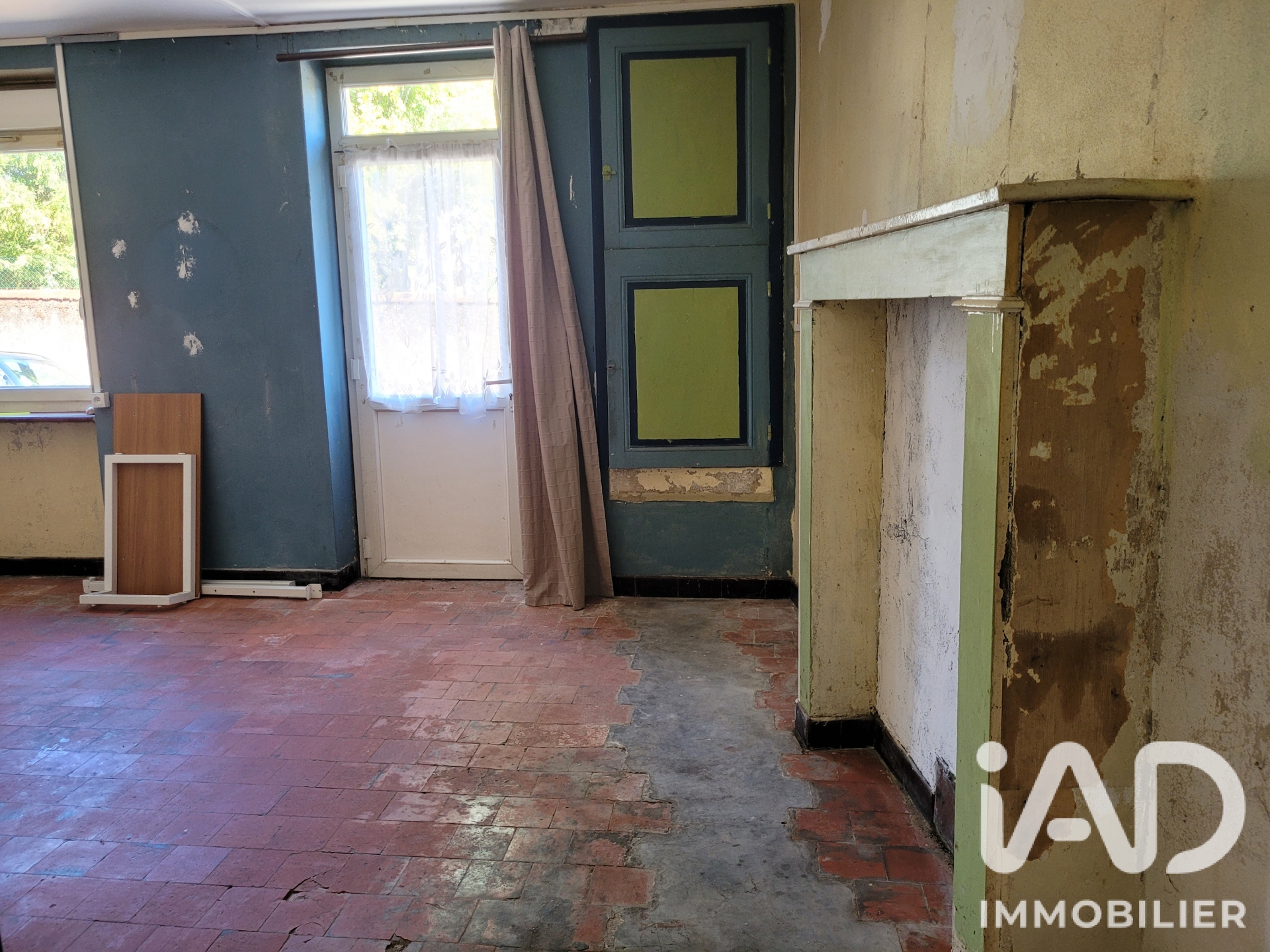 Vente maison à Issy-l'Évêque (71760) : maison de village 2 pièces 76 m² - 2105263 — 21