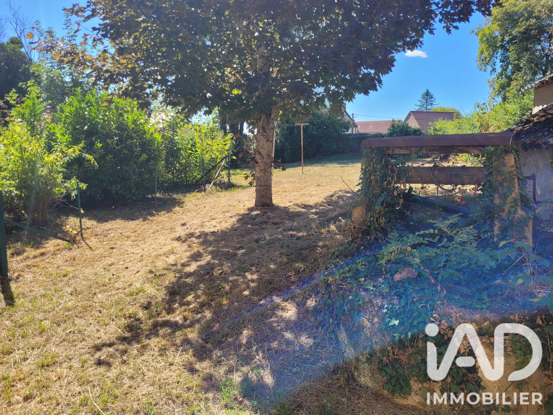Vente maison à Issy-l'Évêque (71760) : maison de village 2 pièces 76 m² - 2105263 — 9