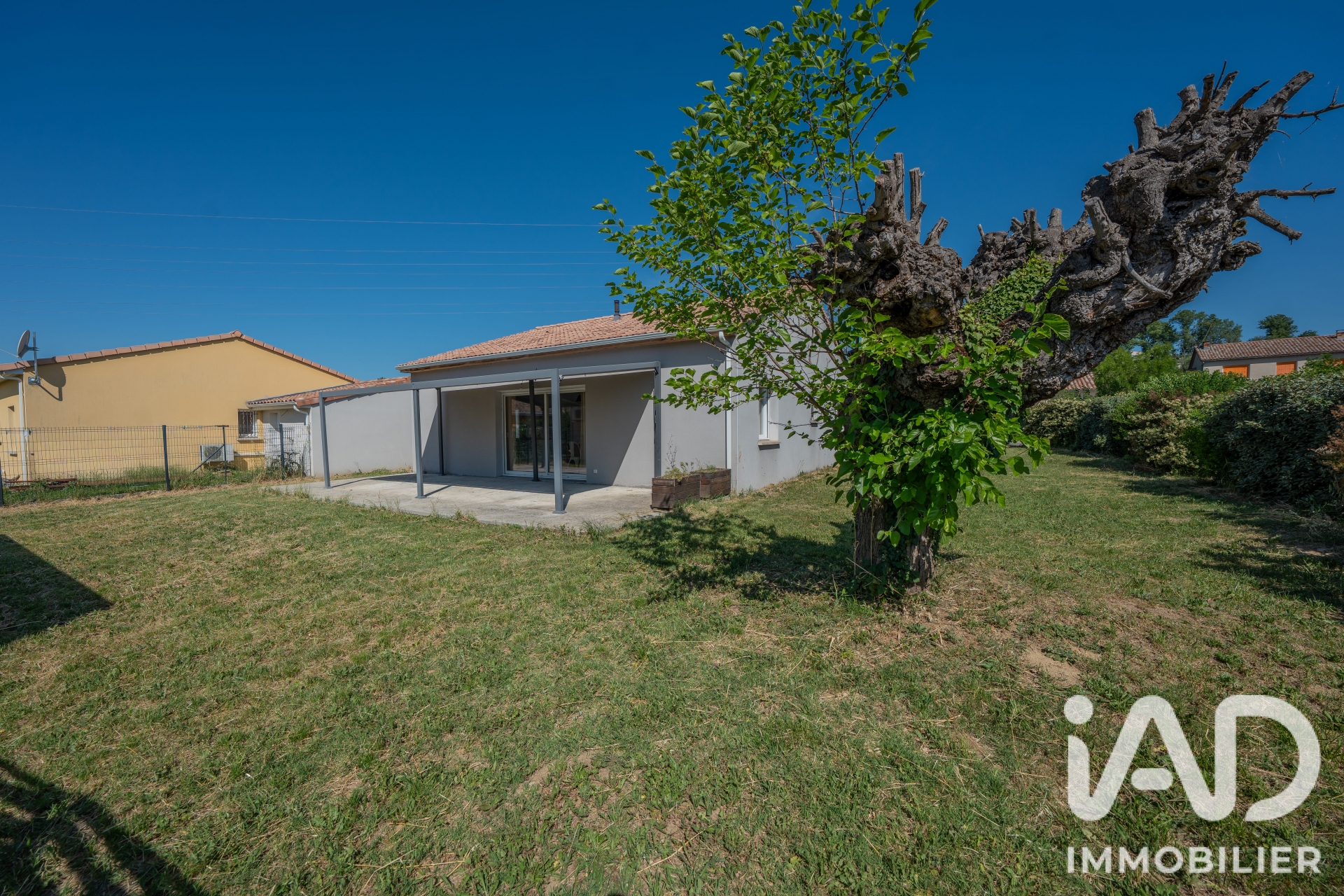 Maison à vendre à Aubenas — 235 000 € — IAD France