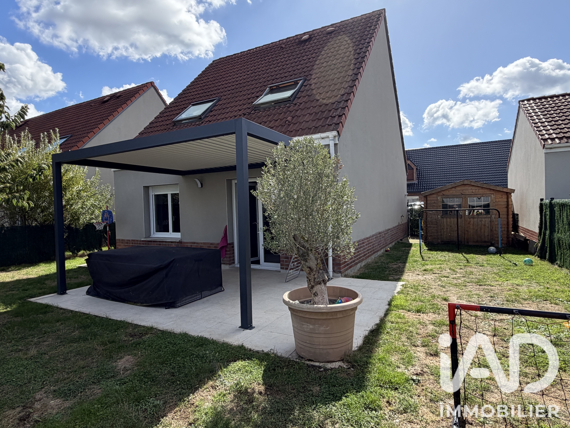 Maison à vendre à Carvin — 220 000 € — IAD France