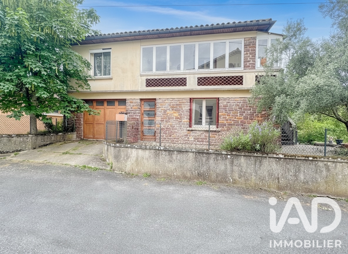 Maison à vendre à Saint-Affrique — 179 000 € — IAD France