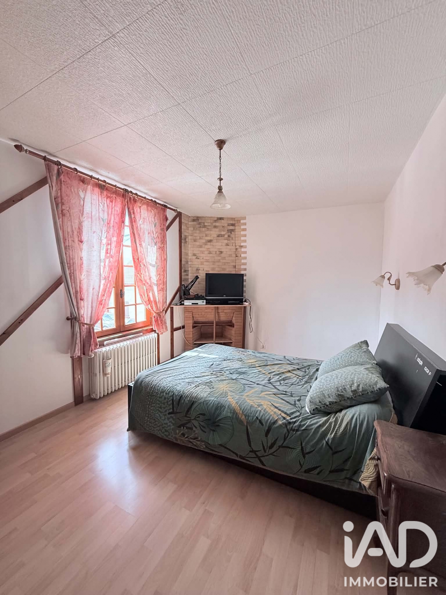 Vente maison à Crépy-en-Valois (60800) : maison de ville 6 pièces 132 m² - 2102130 — 8
