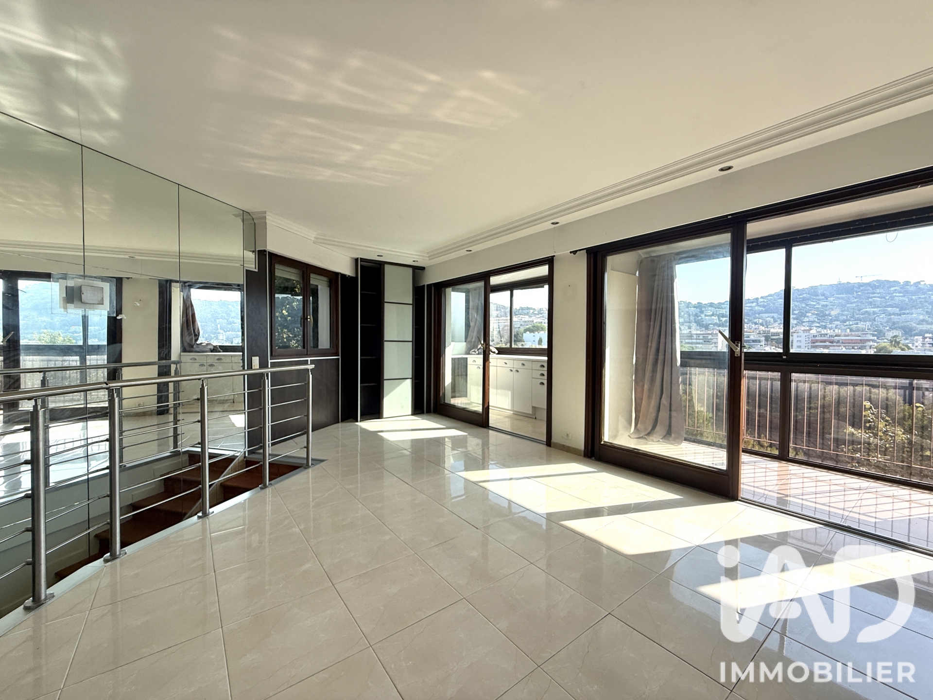 Vente appartement à Le Cannet (06110) : appartement 4 pièces 100 m² - 2110398 — 24