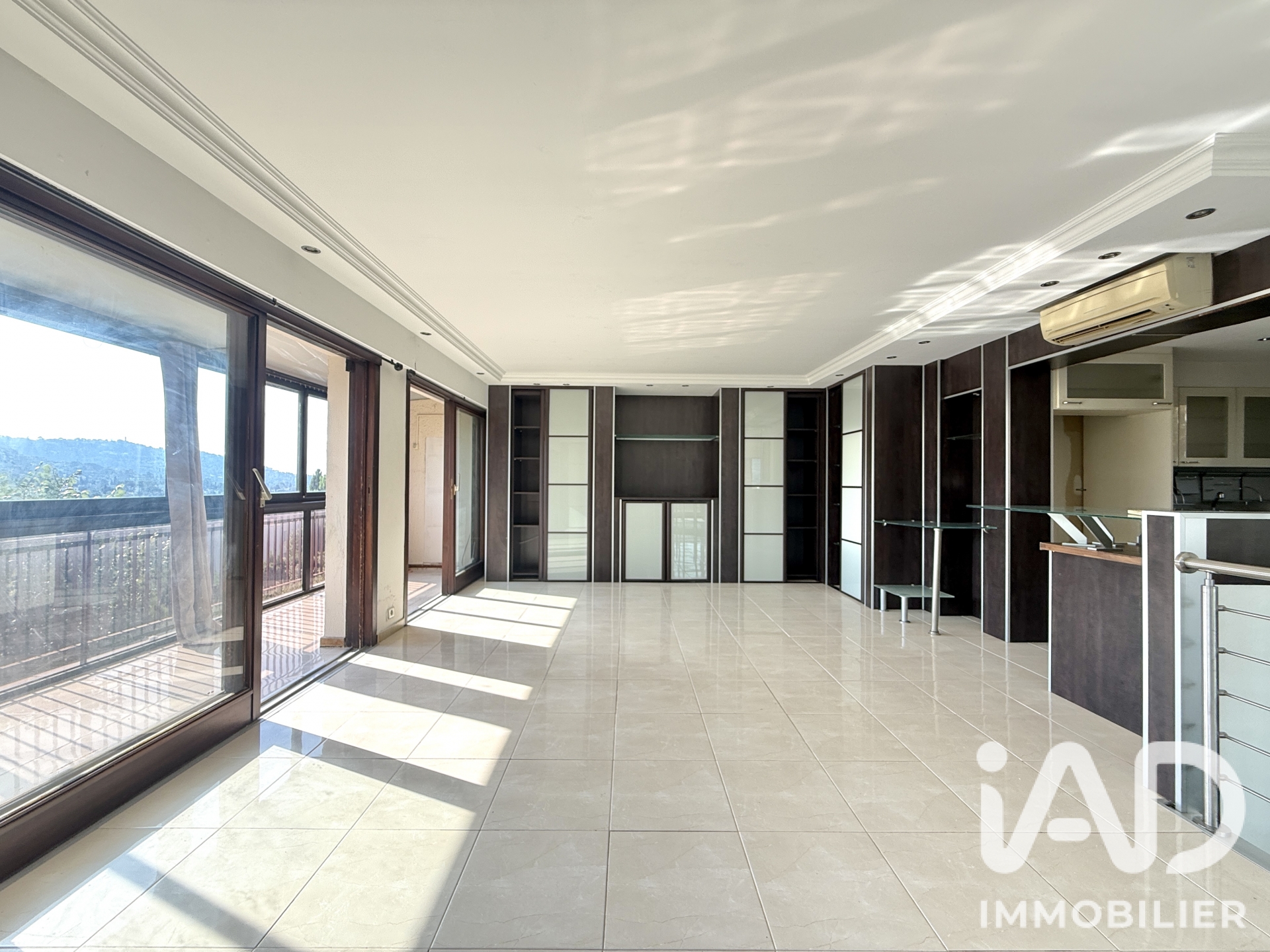 Vente appartement à Le Cannet (06110) : appartement 4 pièces 100 m² - 2110398 — 25