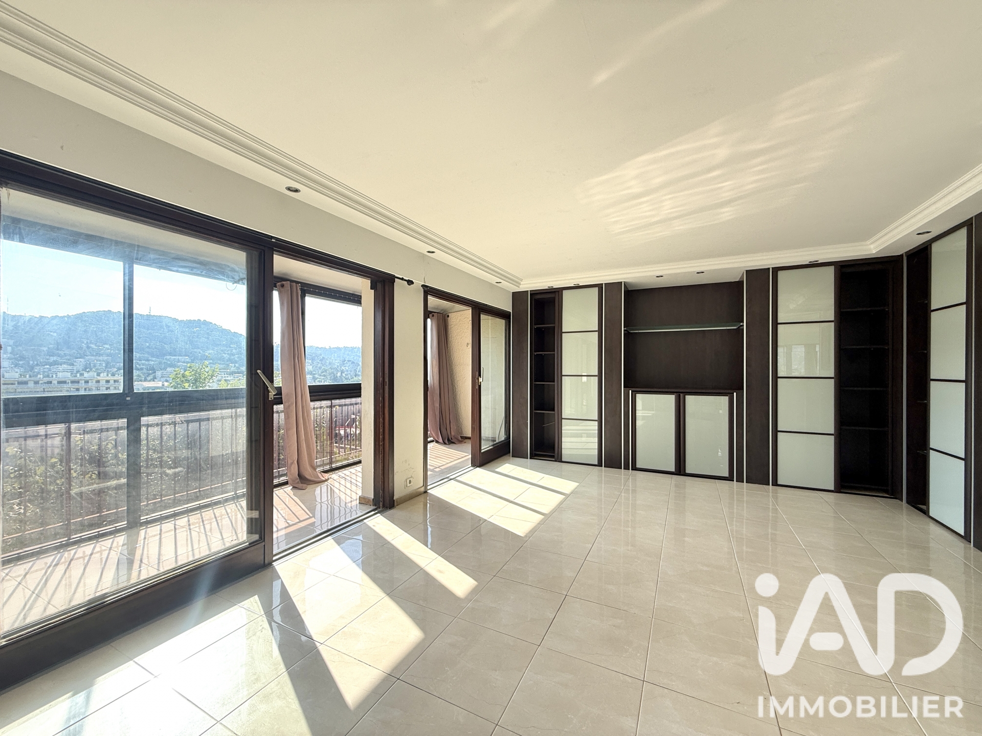 Vente appartement à Le Cannet (06110) : appartement 4 pièces 100 m² - 2110398 — 6