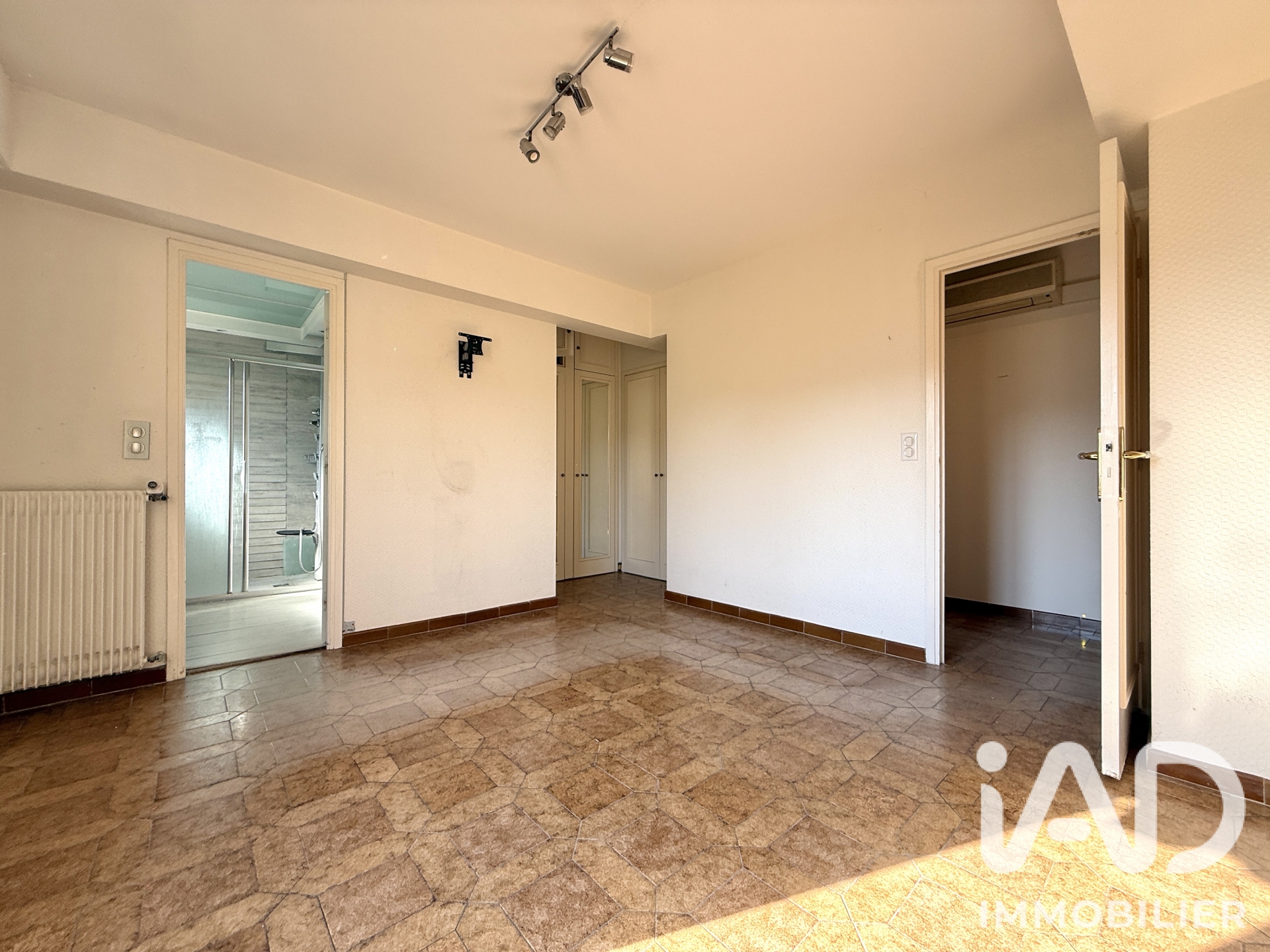 Vente appartement à Le Cannet (06110) : appartement 4 pièces 100 m² - 2110398 — 22