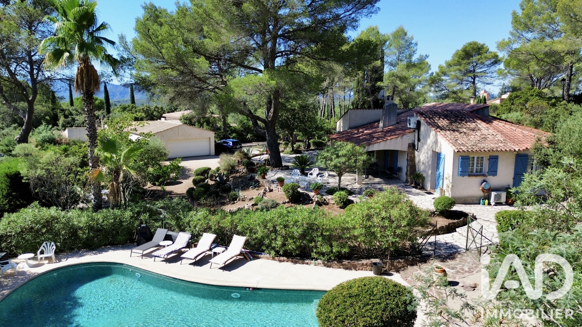 Maison à vendre à Roquebrune-sur-Argens — 840 000 € — IAD France