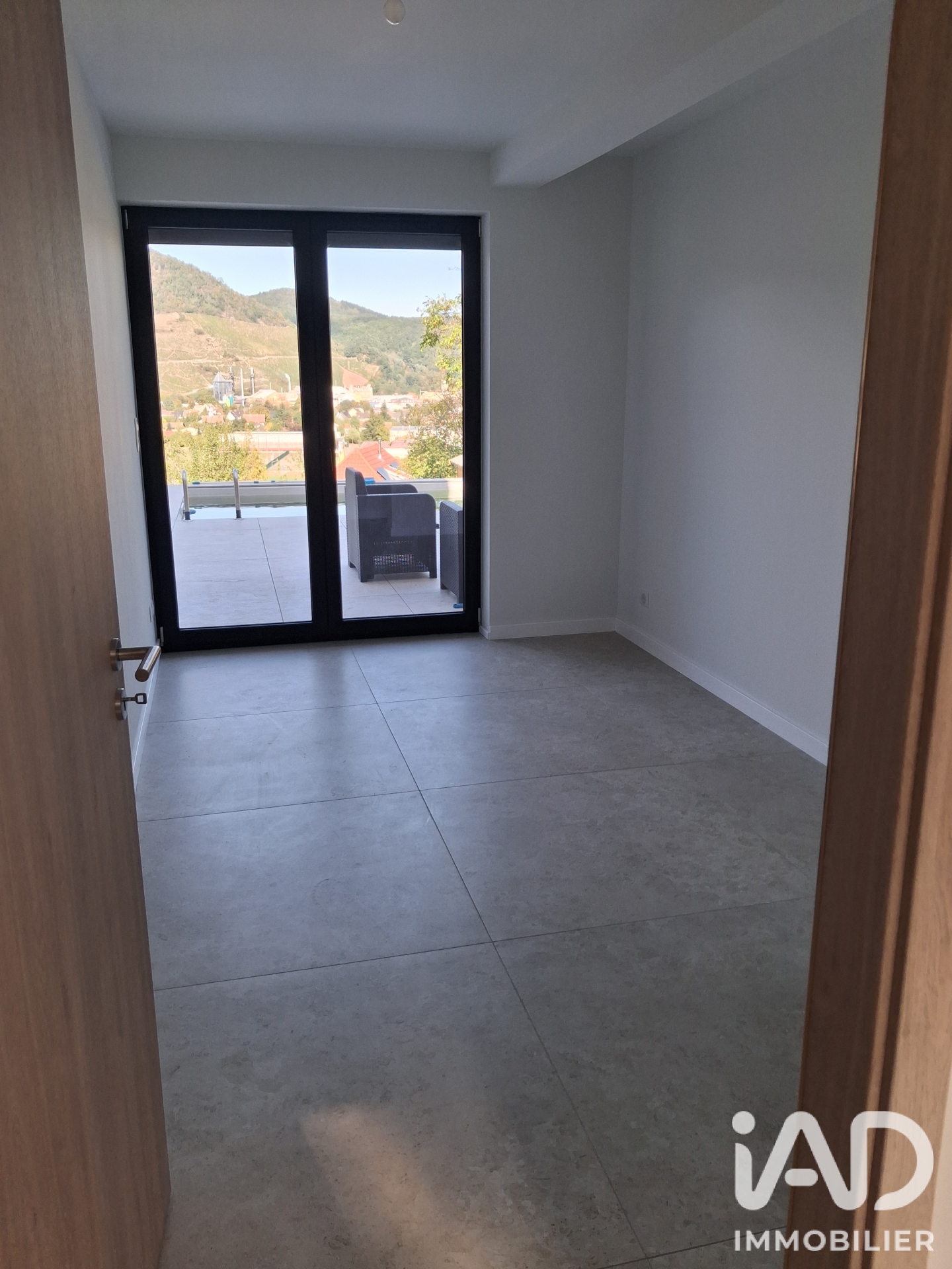 Vente maison à Thann (68800) : maison d'architecte 5 pièces 125 m² - 2110478 — 23