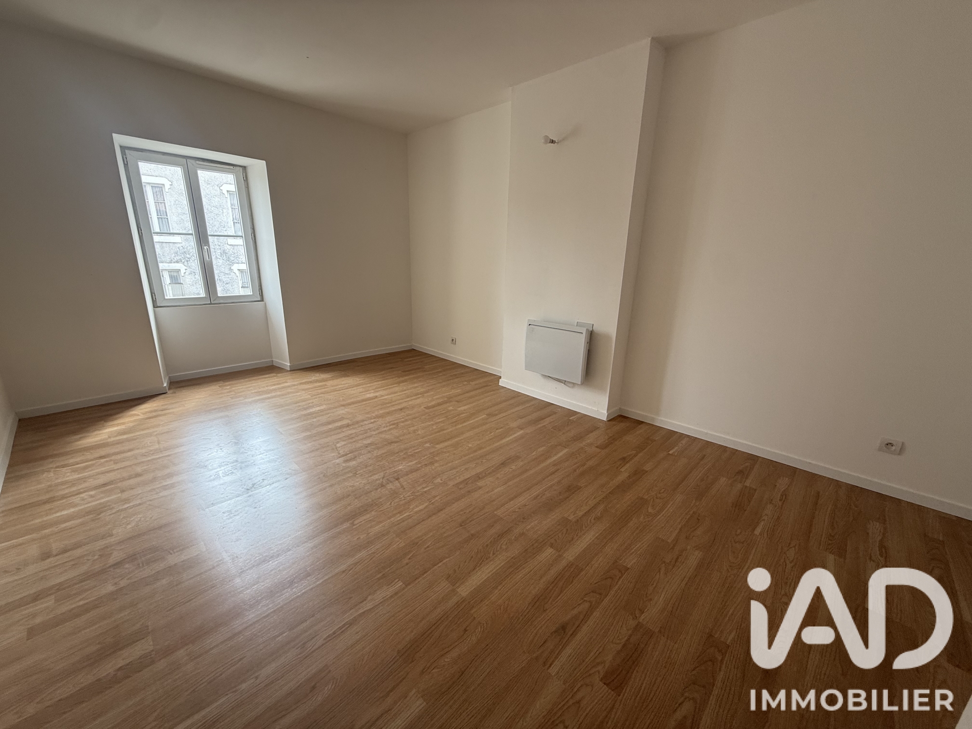 Vente maison à Saint-Aubin-le-Cloud (79450) : maison 5 pièces 122 m² - 2110678 — 8