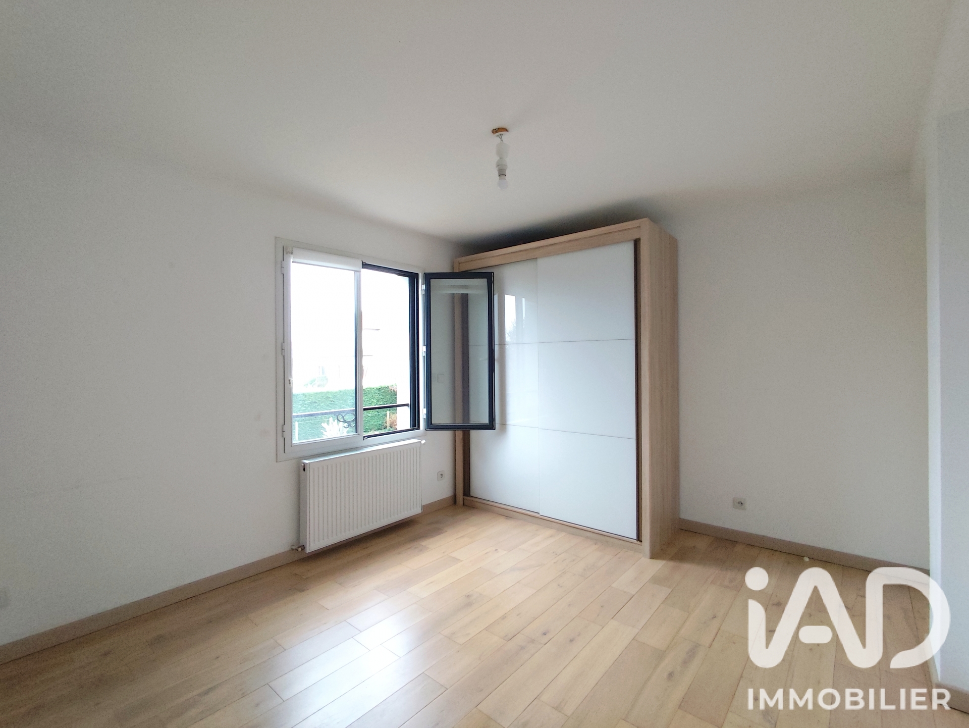 Vente maison à La Ville-du-Bois (91620) : maison 8 pièces 189 m² - 2109667 — 11