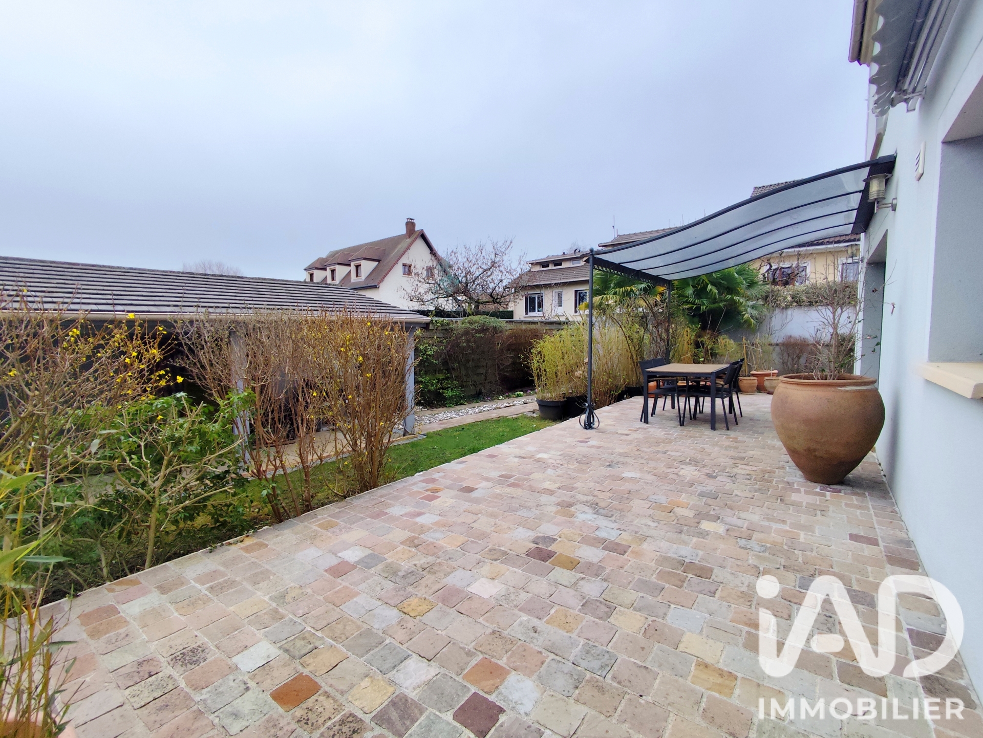 Vente maison à La Ville-du-Bois (91620) : maison 8 pièces 189 m² - 2109667 — 26