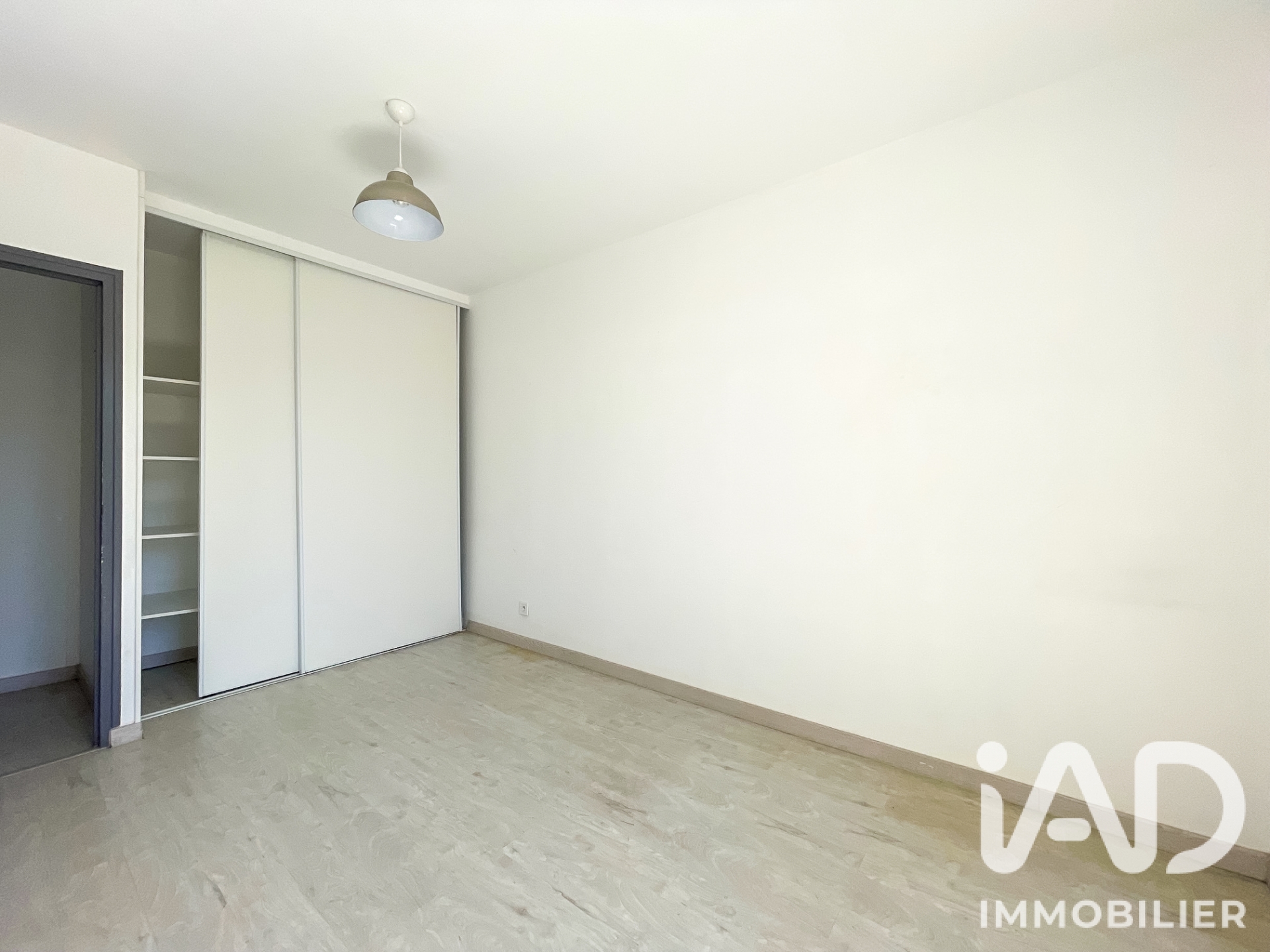 Vente maison à Salles-sur-Mer (17220) : maison de village 4 pièces 118 m² - 2104848 — 9