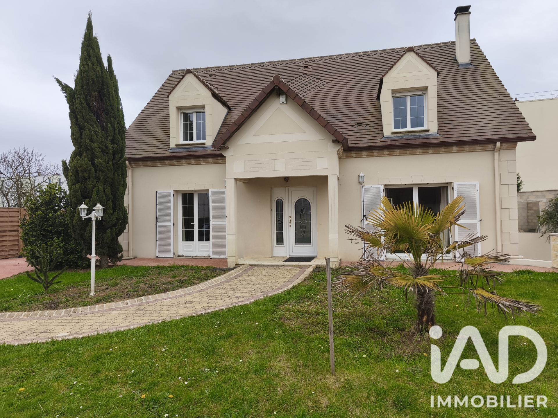 Maison à vendre à Chauny — 279 000 € — IAD France