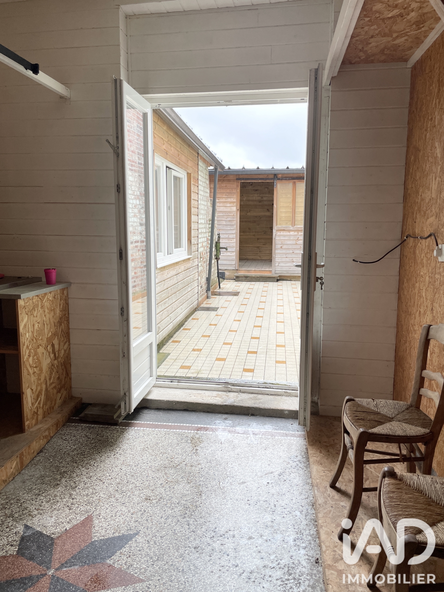 Vente immeuble 75 m² à Hazebrouck (59190) - 2104055 — 11