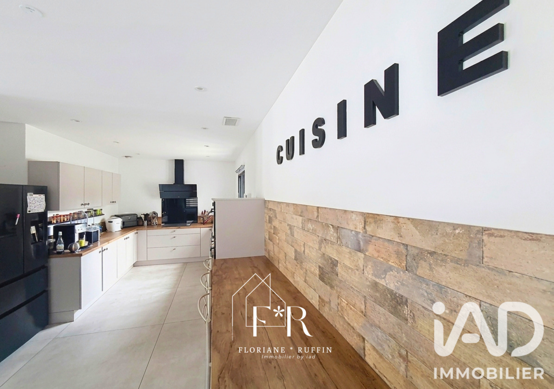 Vente maison à Morières-lès-Avignon (84310) : maison 6 pièces 159 m² - 2106890 — 9