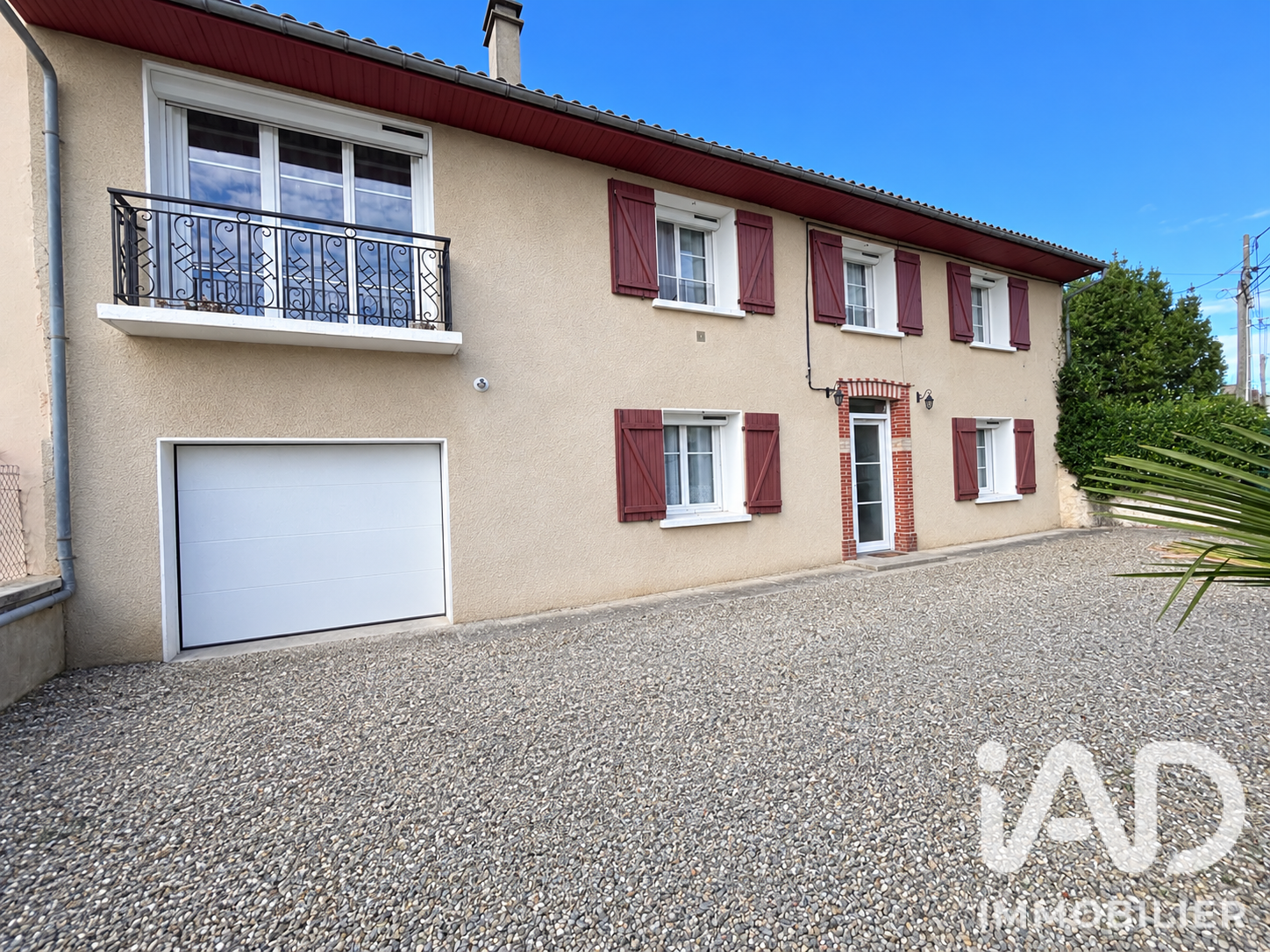 Maison à vendre à Laloubère — 300 000 € — IAD France