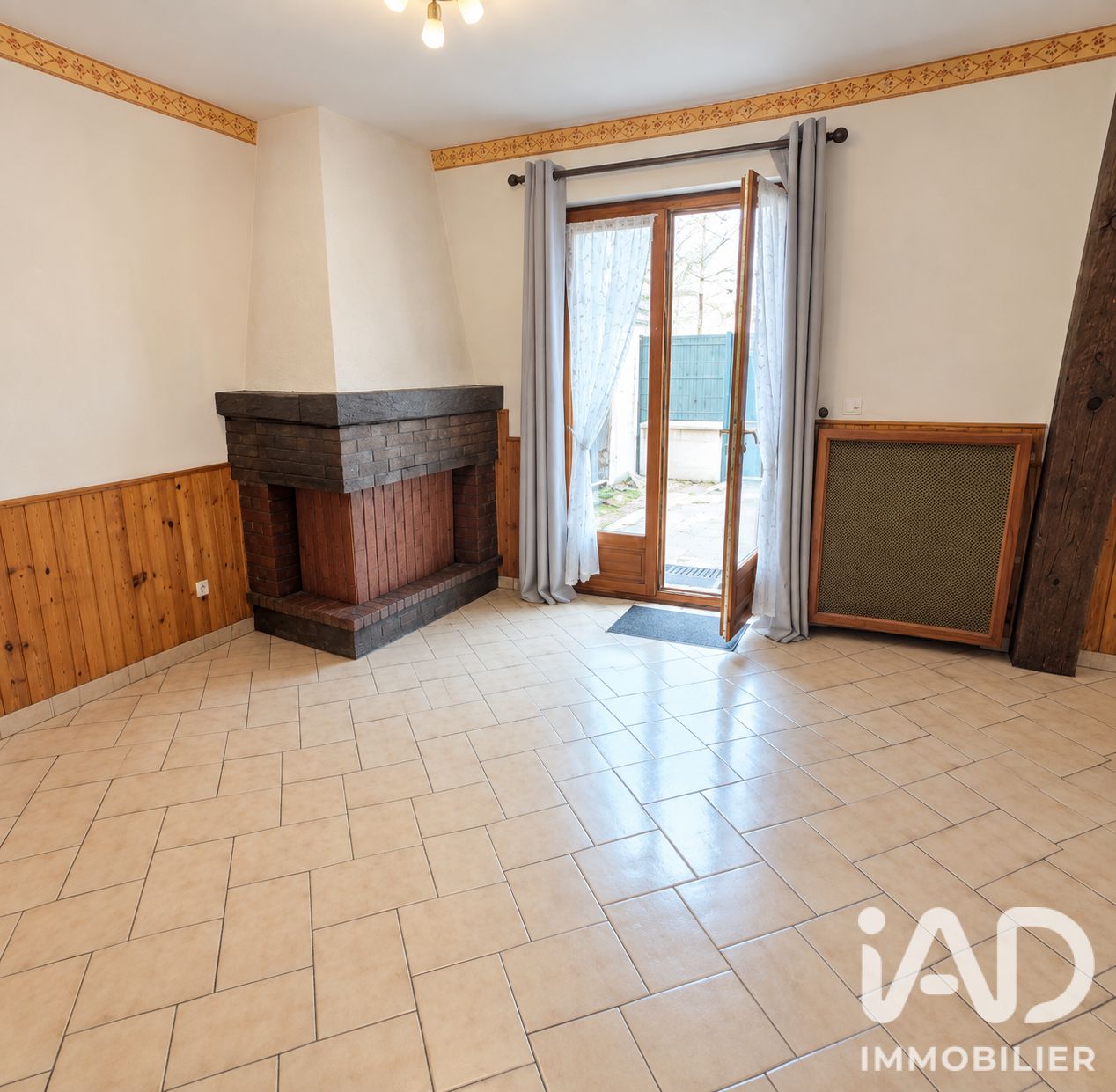 Maison à vendre à Beauvais — 119 000 € — IAD France