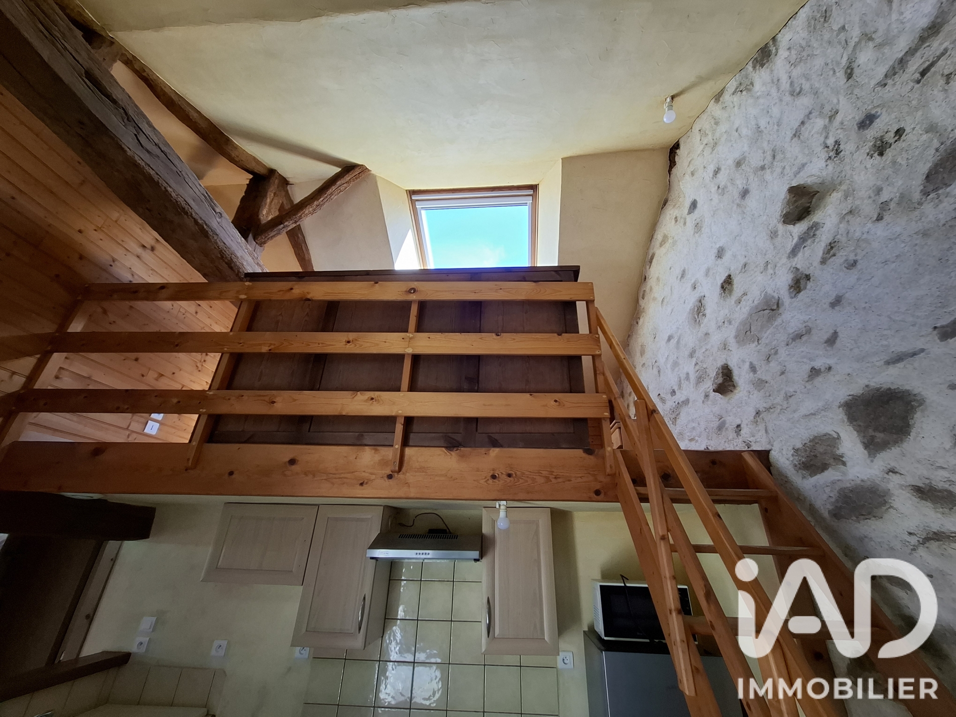 Vente maison à Aizenay (85190) : maison de village 2 pièces 58 m² - 2101800 — 4