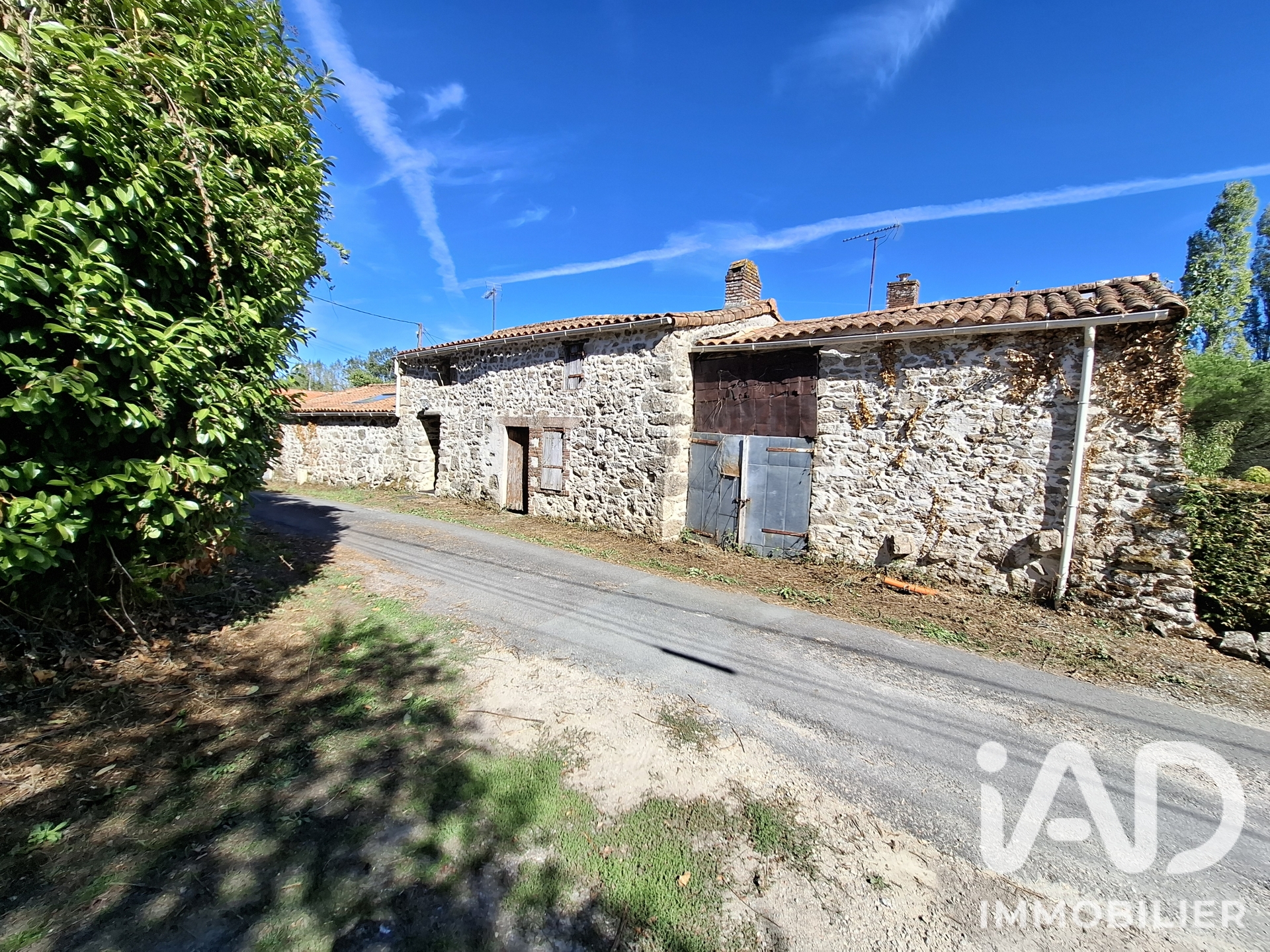 Vente maison à Aizenay (85190) : maison de village 2 pièces 58 m² - 2101800 — 11