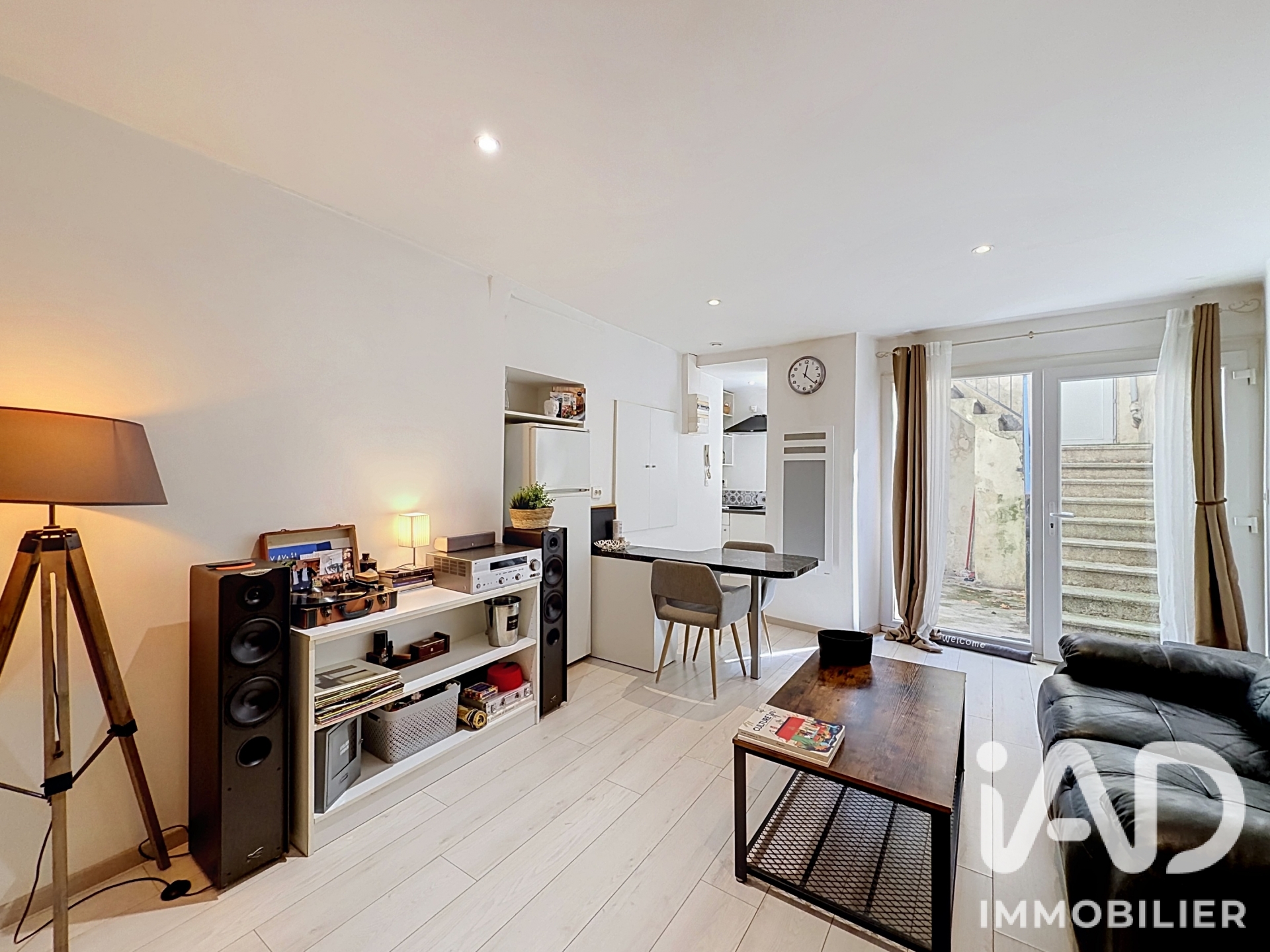 Vente appartement à Crémieu (38460) : appartement 4 pièces 143 m² - 2102721 — 18