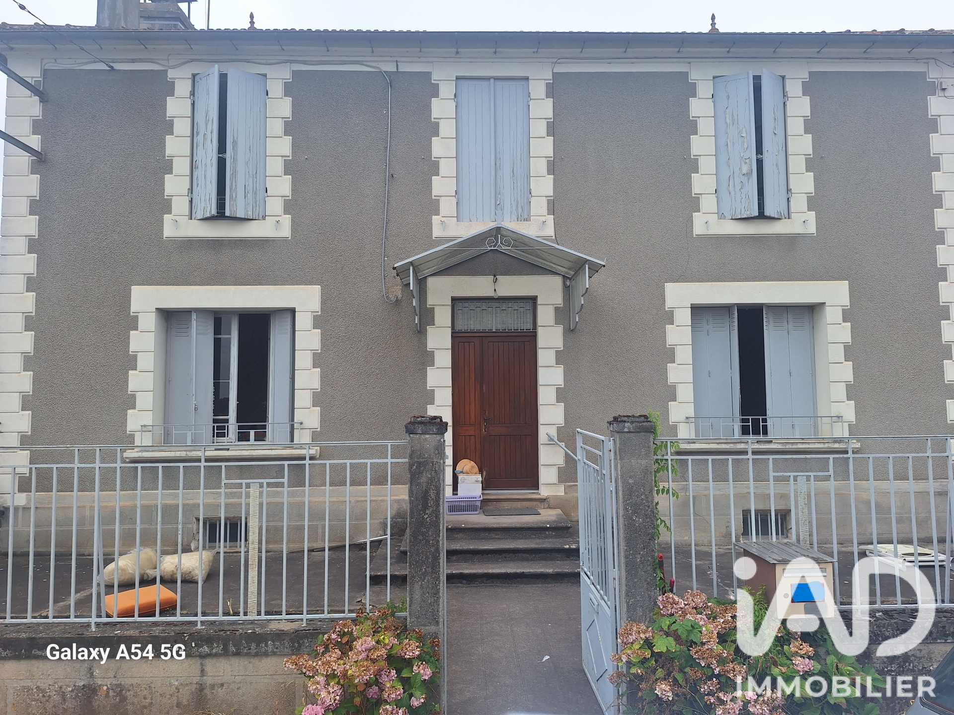 Maison à vendre à Bourran — 105 000 € — IAD France