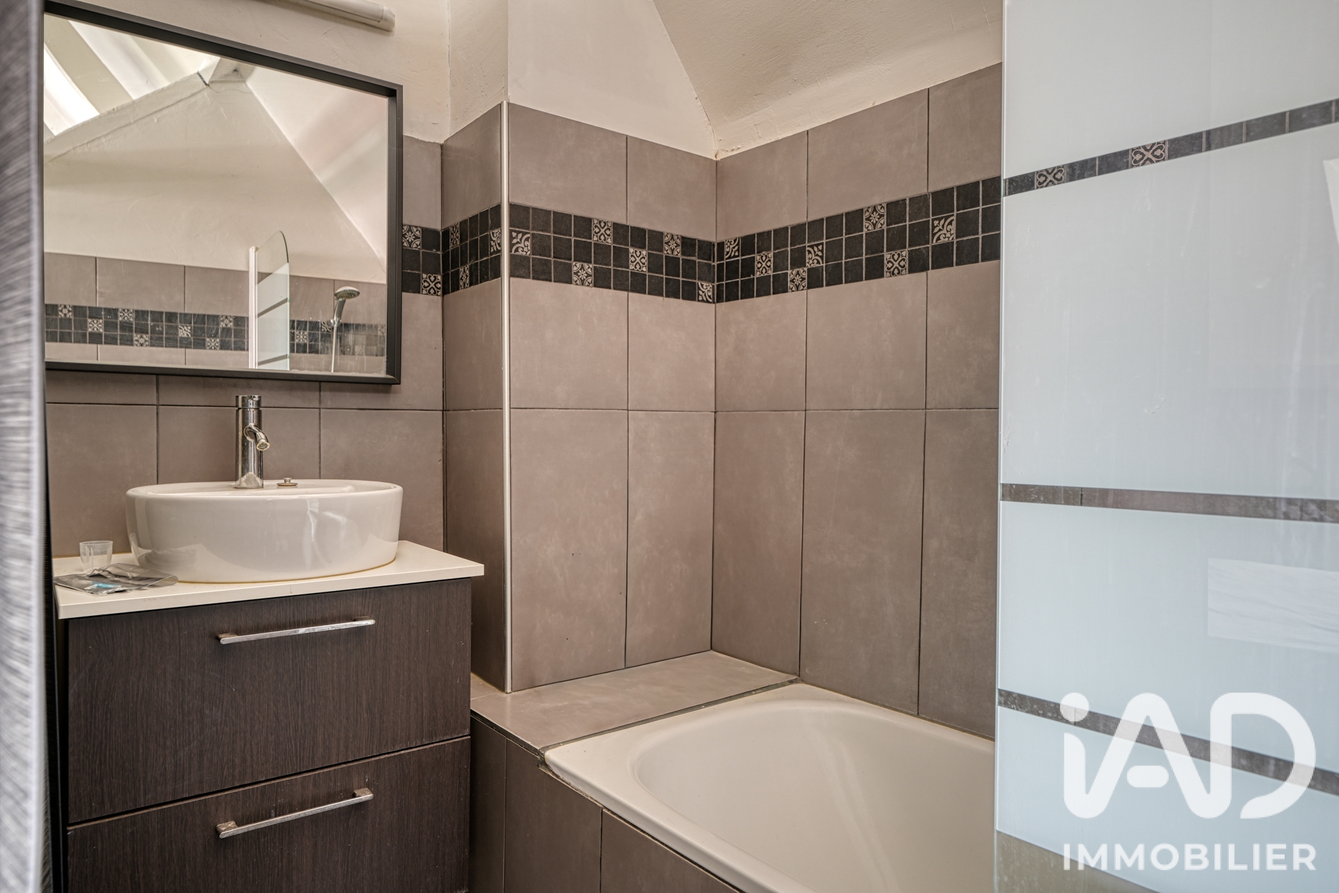 Vente maison à Suresnes (92150) : maison de ville 6 pièces 155 m² - 2111661 — 17