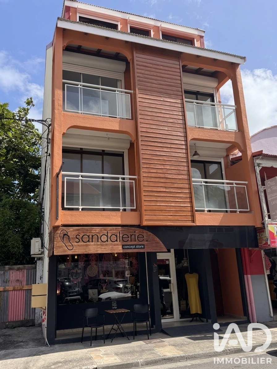 Immeuble à vendre à Saint-François — 689 000 € — IAD France