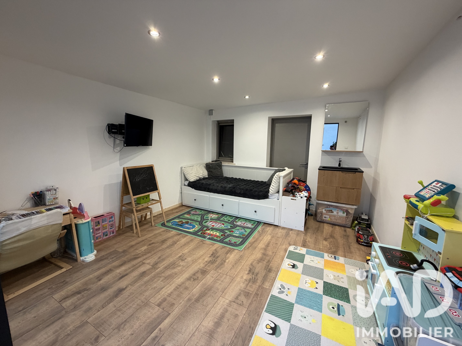 Vente maison à Nages-et-Solorgues (30114) : maison d'architecte 5 pièces 160 m² - 2111765 — 17