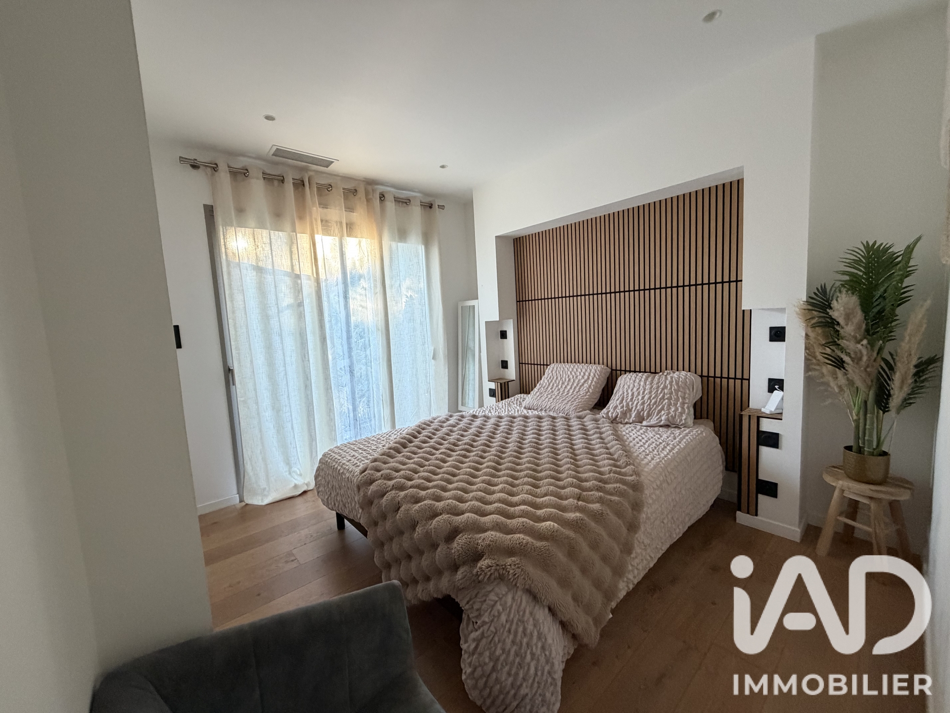 Vente maison à Nages-et-Solorgues (30114) : maison d'architecte 5 pièces 160 m² - 2111765 — 20