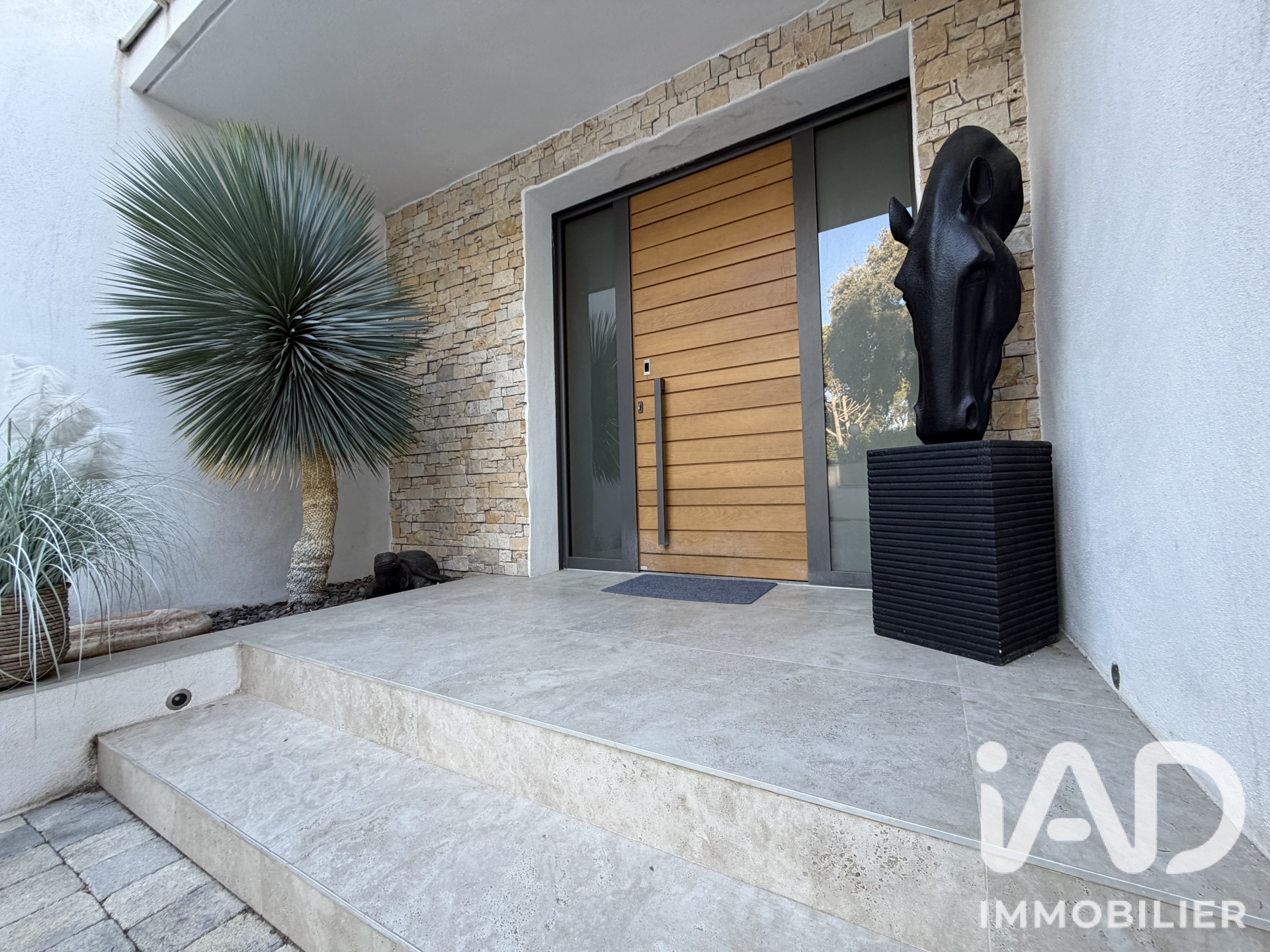 Vente maison à Nages-et-Solorgues (30114) : maison d'architecte 5 pièces 160 m² - 2111765 — 4