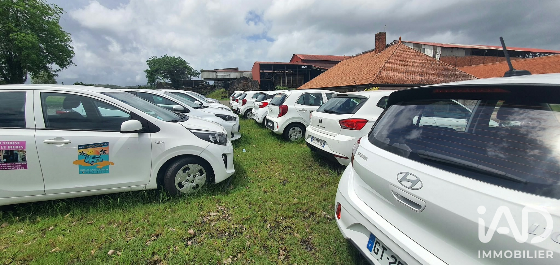 Commerce à vendre à LES TROIS ILETS — 294 955 € — IAD France