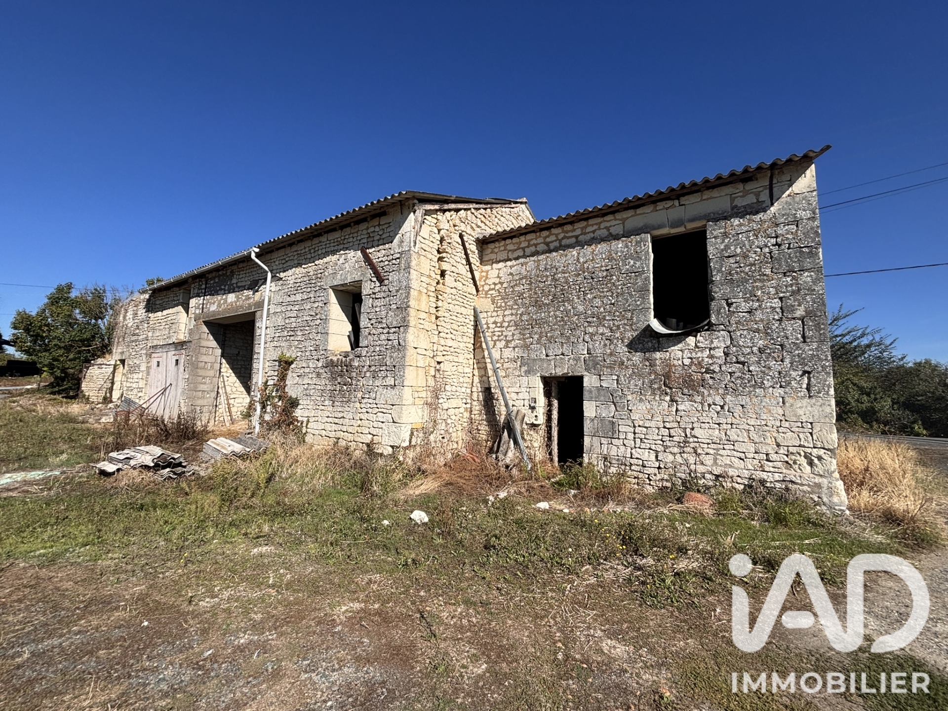 Vente maison à Bournand (86120) : maison 3 pièces 65 m² - 2109813 — 24