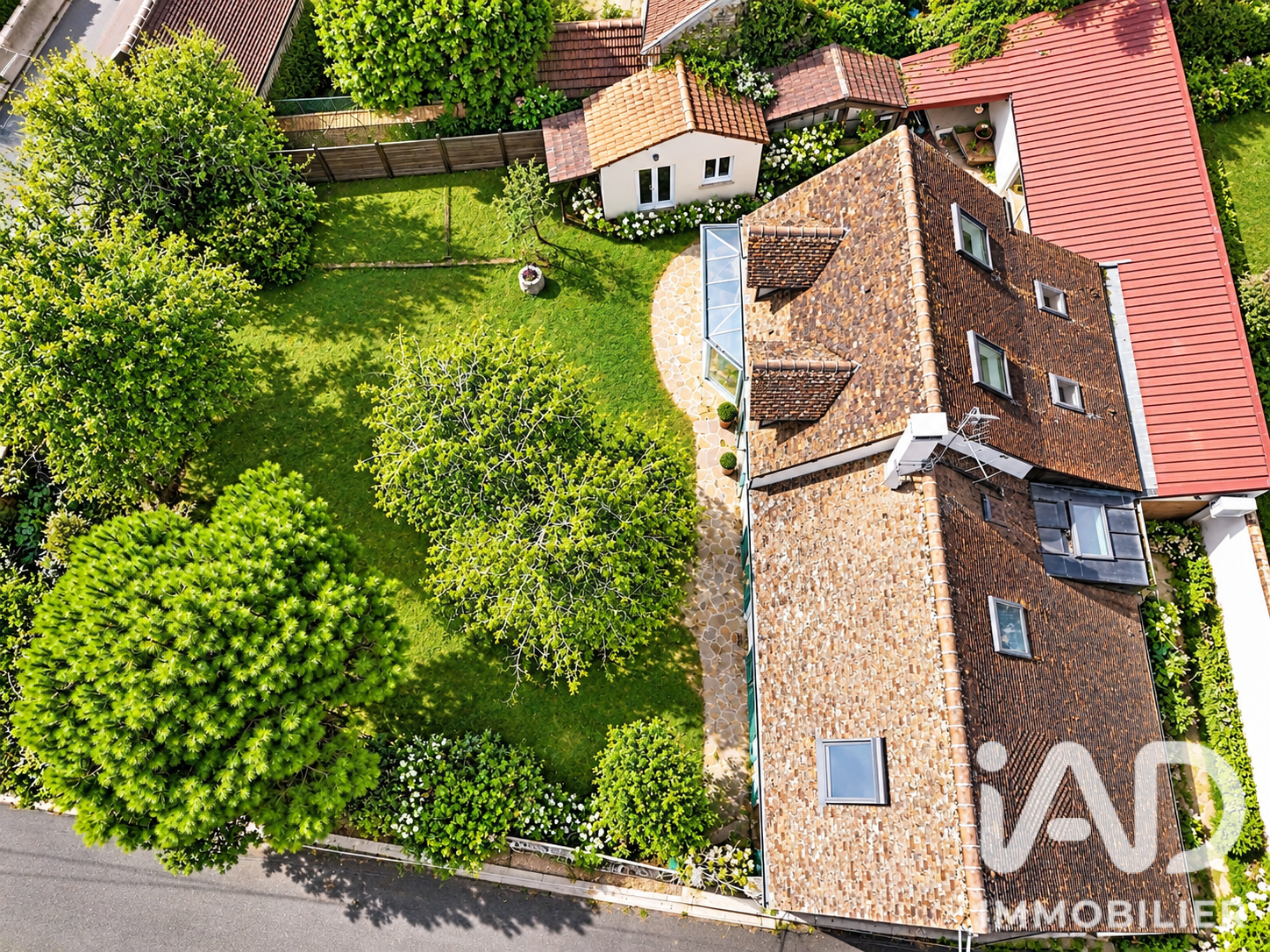 Vente maison à Thoiry (78770) : maison de village 7 pièces 200 m² - 2098866 — 16