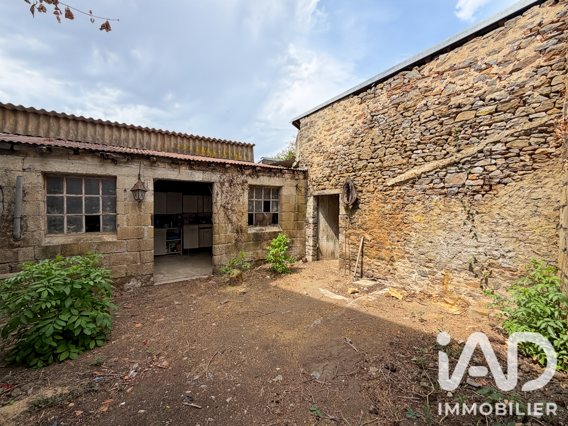 Vente maison à Soulgé-sur-Ouette (53210) : maison de village 5 pièces 90 m² - 2098867 — 15