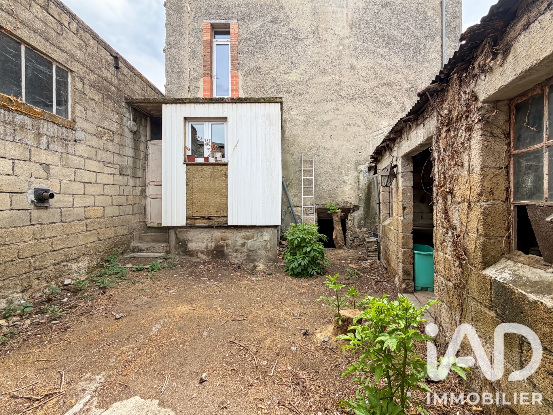 Vente maison à Soulgé-sur-Ouette (53210) : maison de village 5 pièces 90 m² - 2098867 — 16