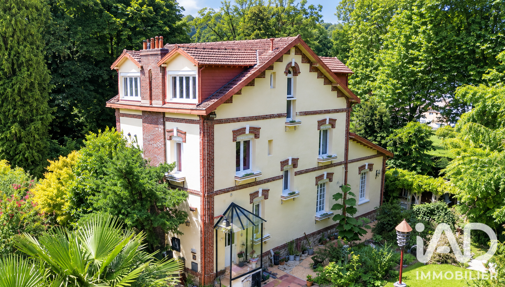 Maison à vendre à Malaunay — 595 000 € — IAD France