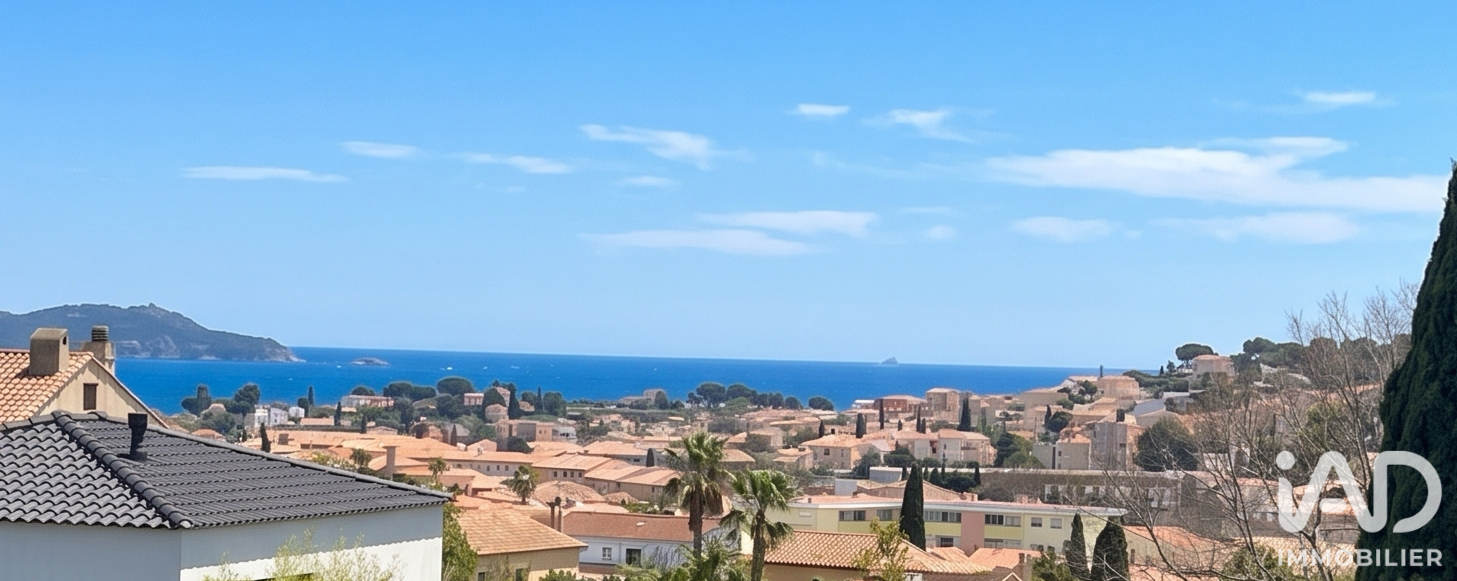 Vente maison à Carqueiranne (83320) : maison traditionnelle 5 pièces 237 m² - 1936664 — 10