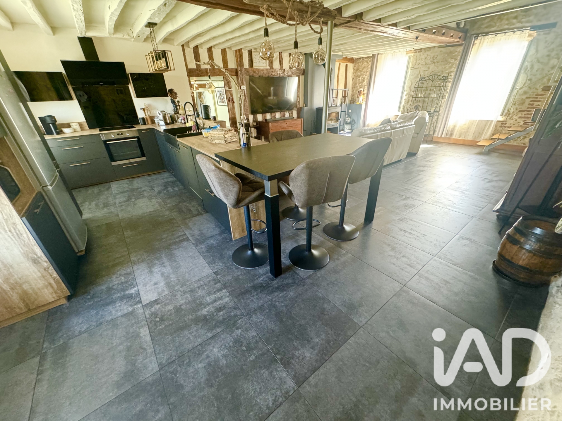 Vente appartement à Saint-Denis-en-Val (45560) : appartement 5 pièces 145 m² - 2110072 — 6