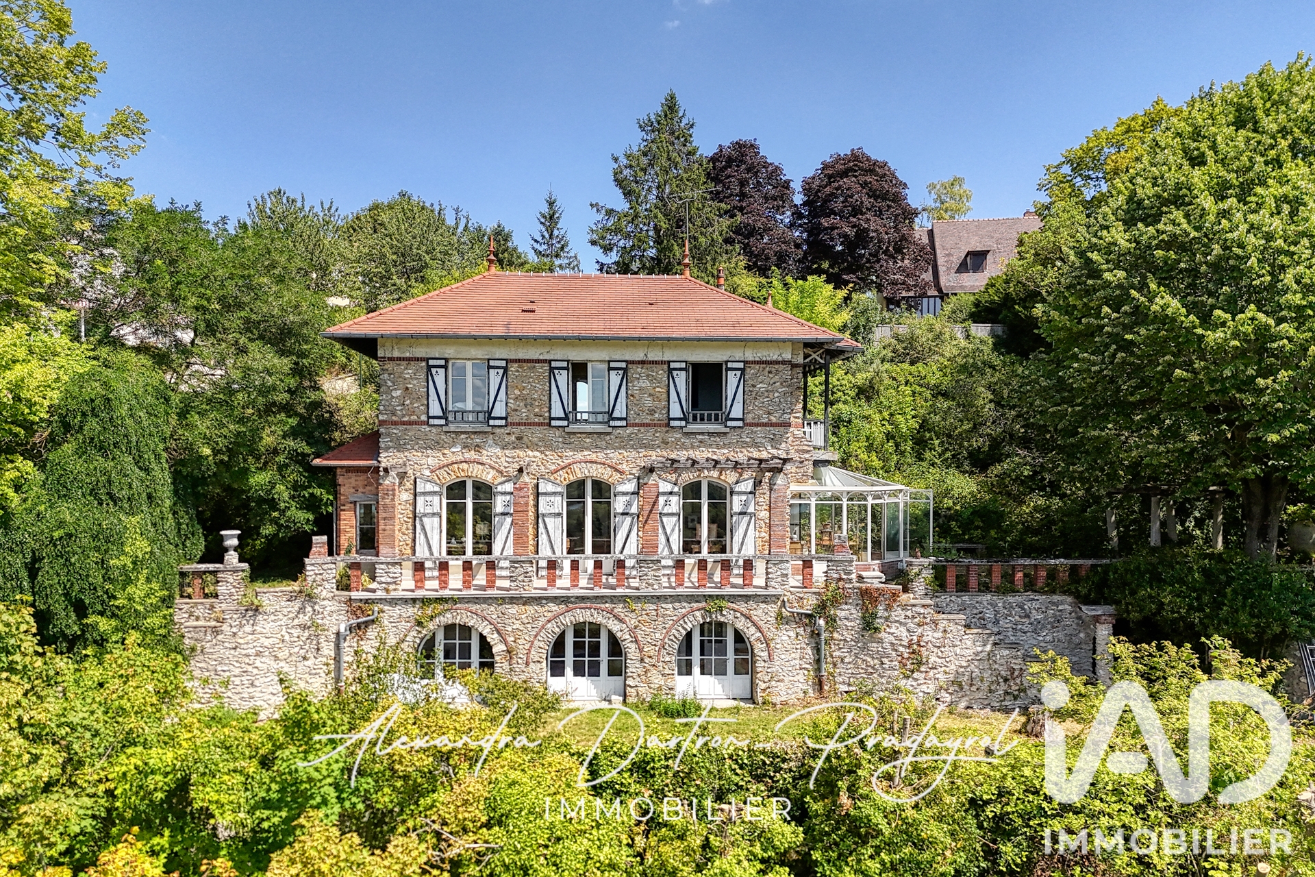 Maison à vendre à Vaux-sur-Seine — 525 000 € — IAD France