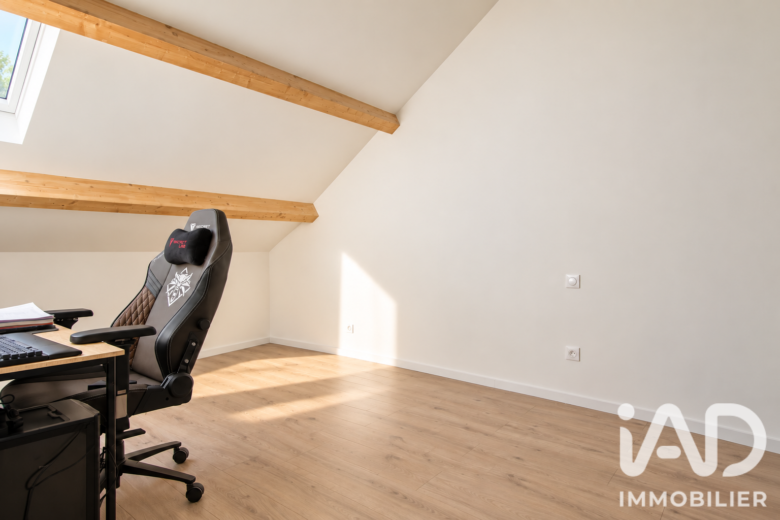 Vente maison à Montlhéry (91310) : maison traditionnelle 6 pièces 153 m² - 2112882 — 15
