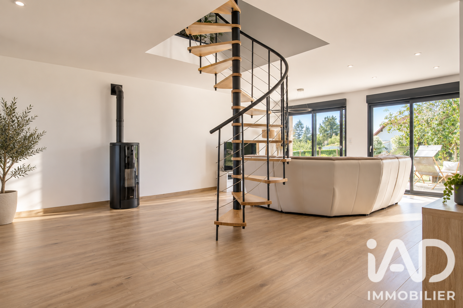 Vente maison à Montlhéry (91310) : maison traditionnelle 6 pièces 153 m² - 2112882 — 5