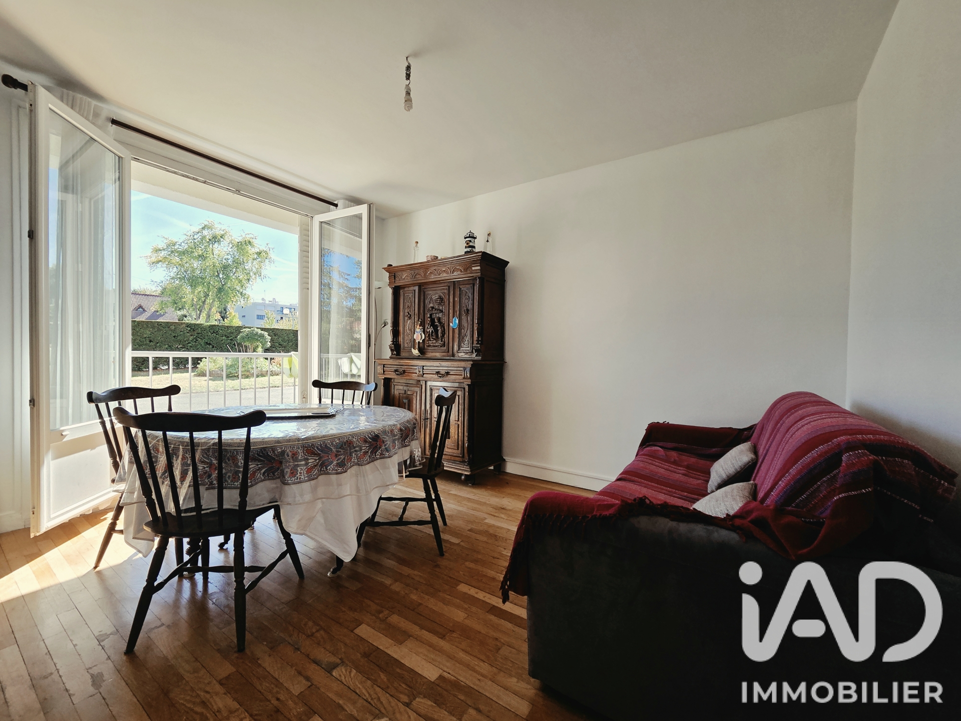 Appartement à vendre à Châtenay-Malabry — 260 000 € — IAD France