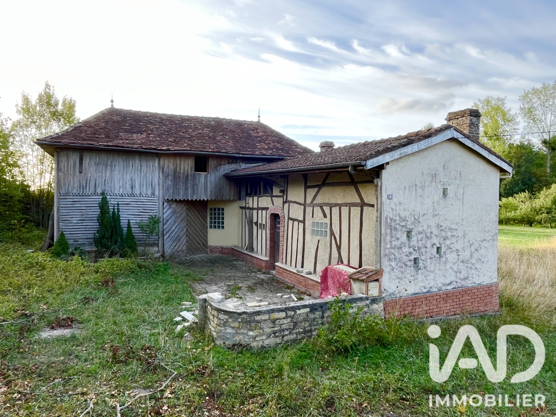 Maison à vendre à Braux — 30 000 € — IAD France