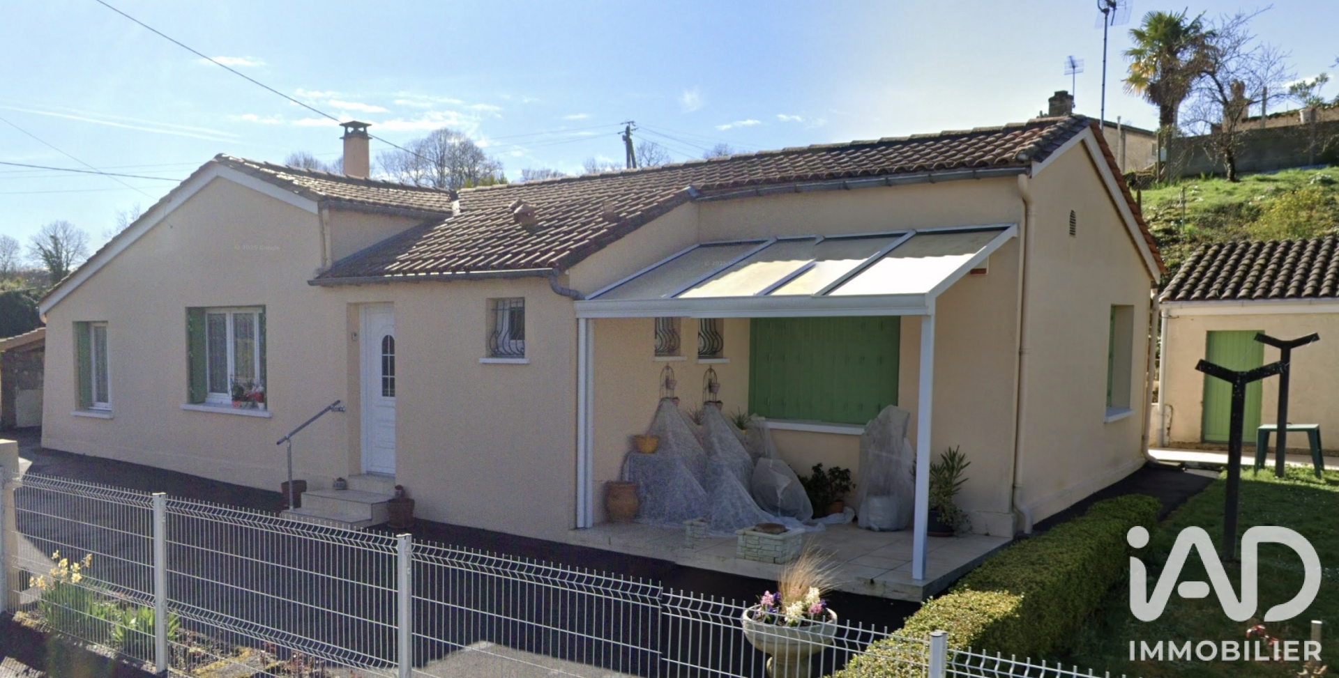 Maison à vendre à Châteauneuf-sur-Charente — 149 500 € — IAD France