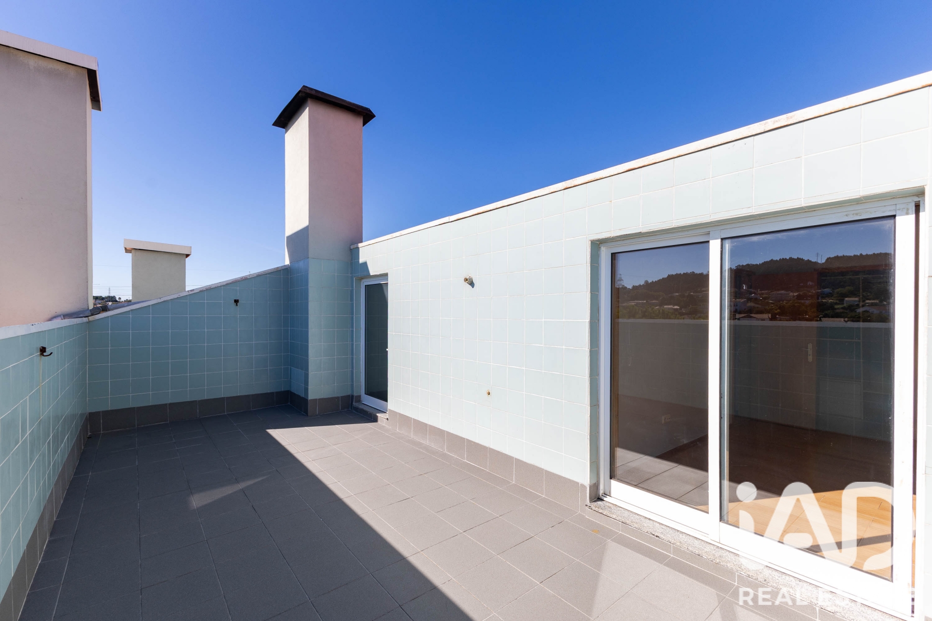 Apartamento T4 em Canelas, €330.000