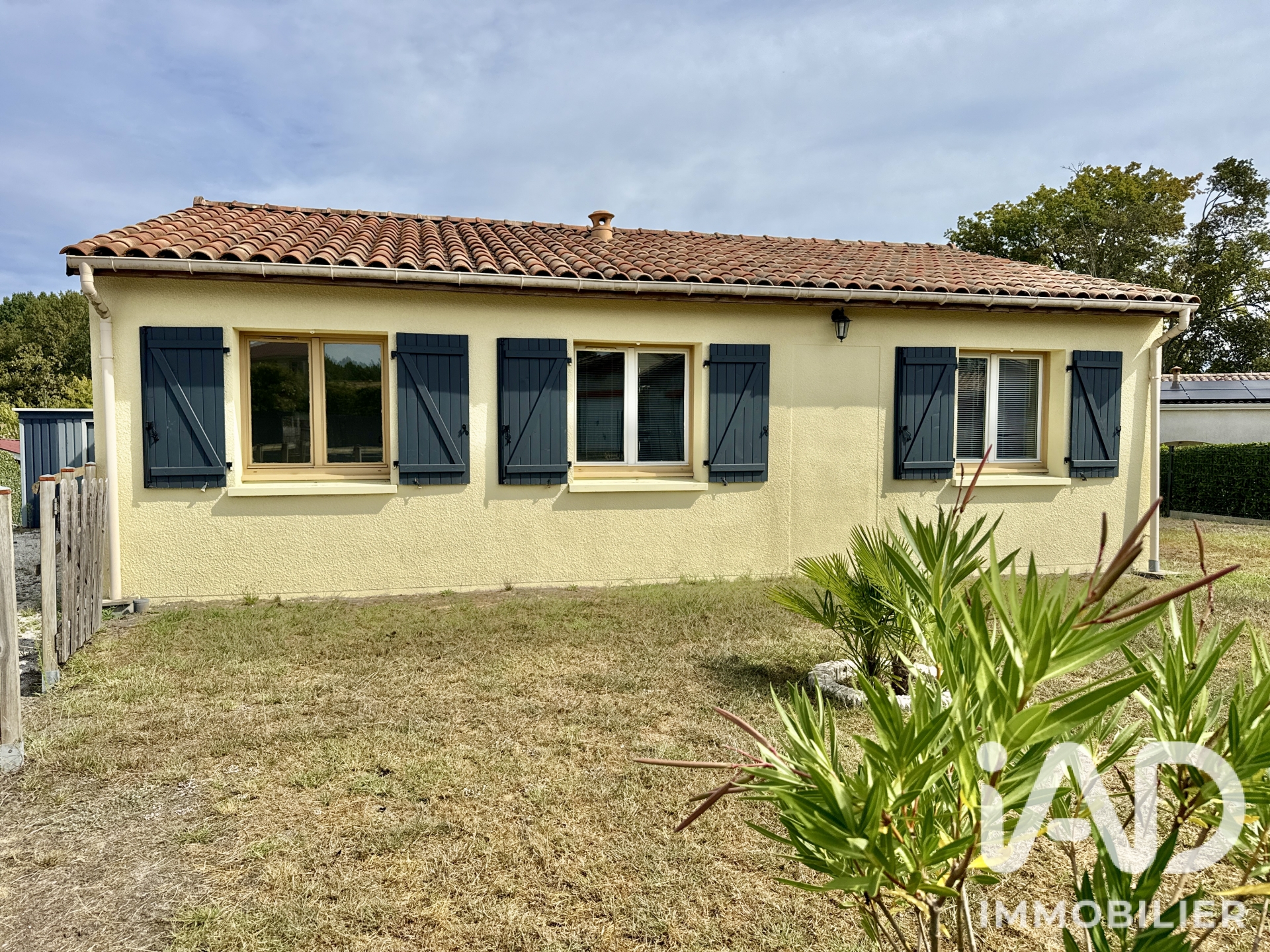 Maison à vendre à Hostens — 255 000 € — IAD France