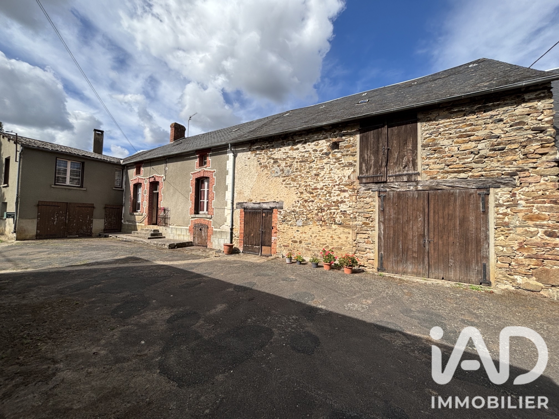 Maison à vendre à La Châtre-Langlin — 82 800 € — IAD France