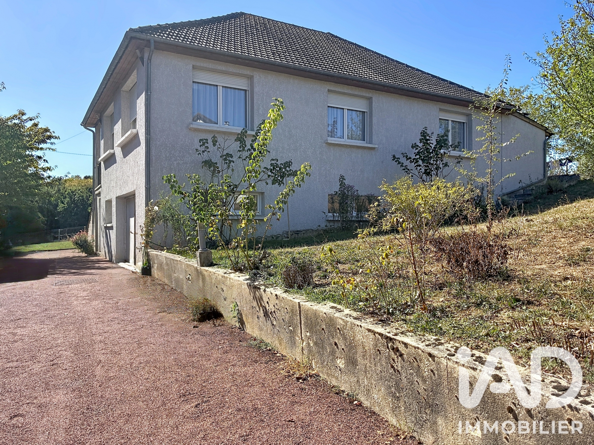 Maison à vendre à Ferrières-en-Gâtinais — 189 000 € — IAD France
